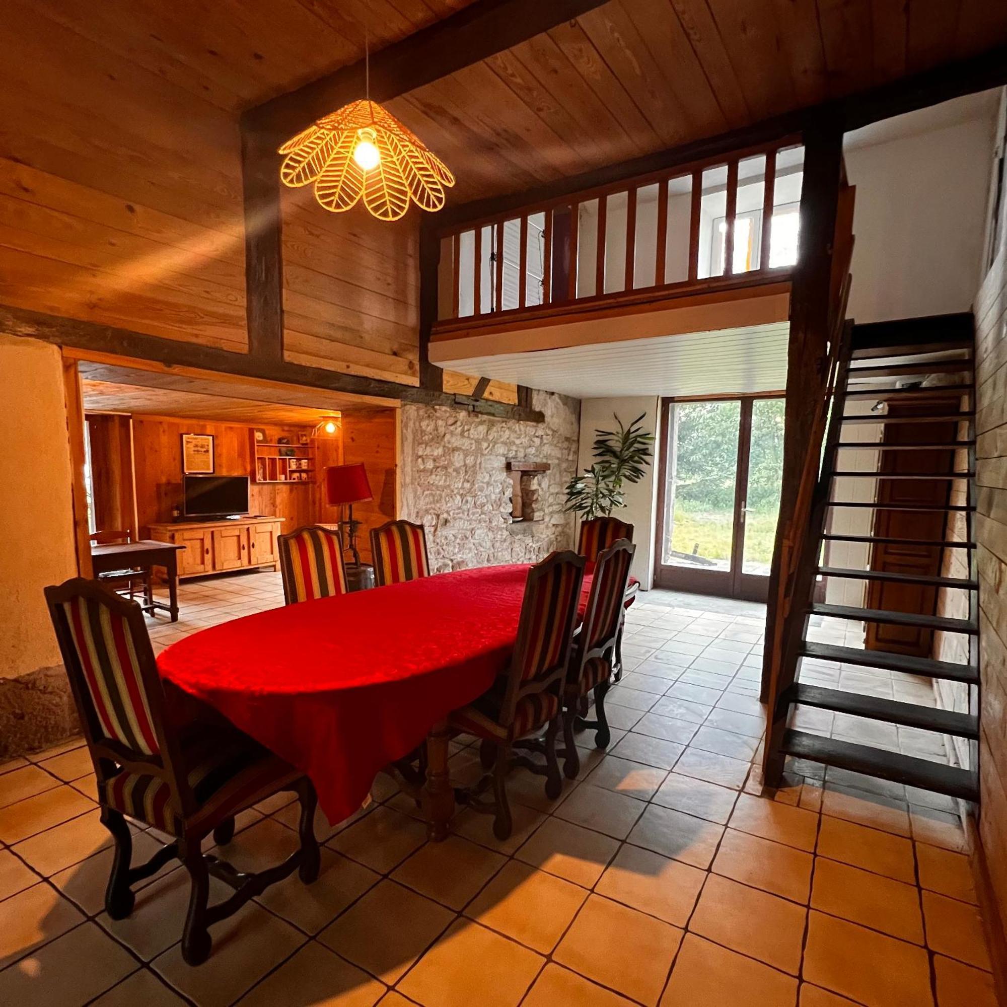 Aux Songes D'Elise Appartement Belmont  Buitenkant foto